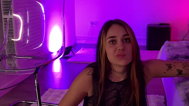 KyraDesire online show from 07.04.26
