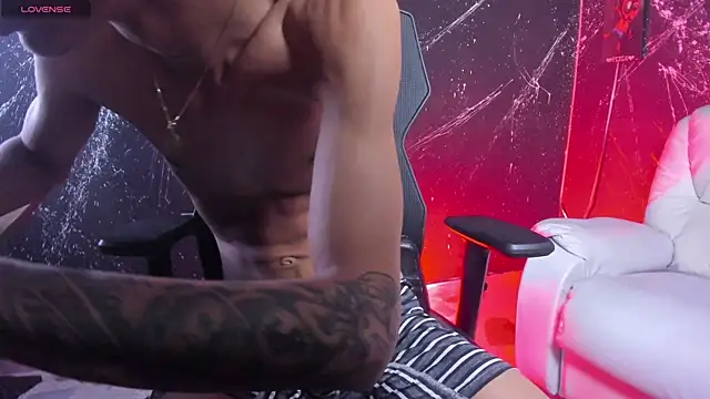 LucasJhonson  online show from 06.25.26
