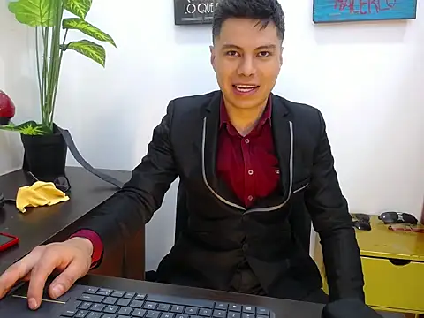 AquilesTaylor online show from 07.11.26