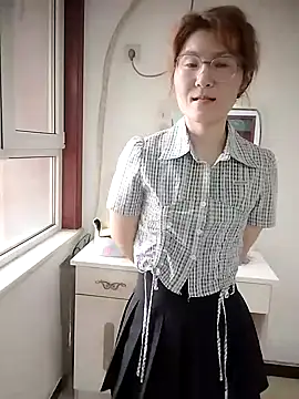Snapshot of gaoyan880526 chatting on 06.18.26 gaoyan880526 online show from 06.18.26