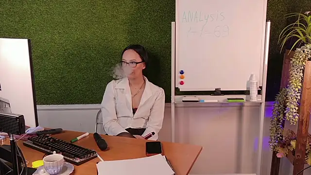 Snapshot of Cassadyy chatting on 06.29.26 Cassadyy online show from 06.29.26