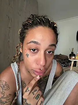 Kira nyxx online show from 07.03.26