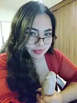 Snapshot of Roxxy_Sade chatting on 07.06.26 Roxxy Sade online show from 07.06.26