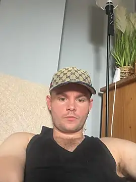 Snapshot of Ronnie153 chatting on 08.05.26 Ronnie153 online show from 08.05.26