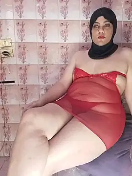 Snapshot of LenaQPeach chatting on 06.17.26 LenaQPeach online show from 06.17.26