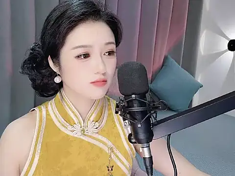 Snapshot of Momo-Wow chatting on 06.11.26 Momo-Wow online show from 06.11.26