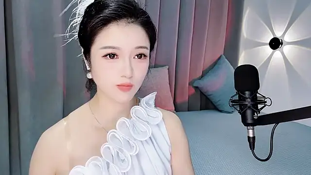 Snapshot of Momo-Wow chatting on 07.02.26 Momo-Wow online show from 07.02.26