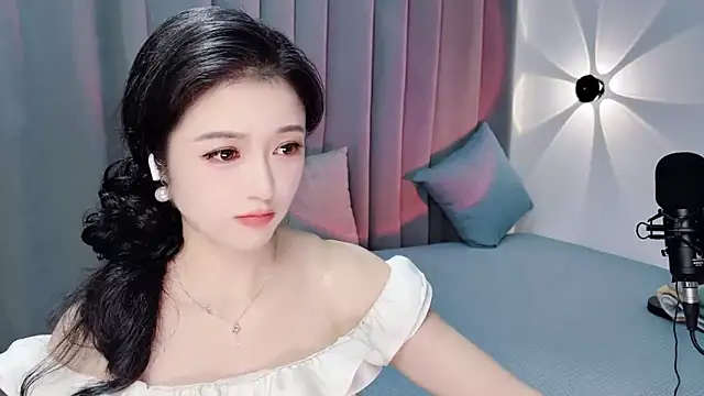 Snapshot of Momo-Wow chatting on 07.08.26 Momo-Wow online show from 07.08.26