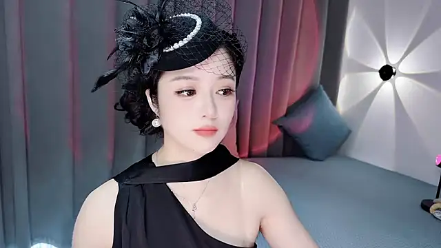 Snapshot of Momo-Wow chatting on 07.16.26 Momo-Wow online show from 07.16.26