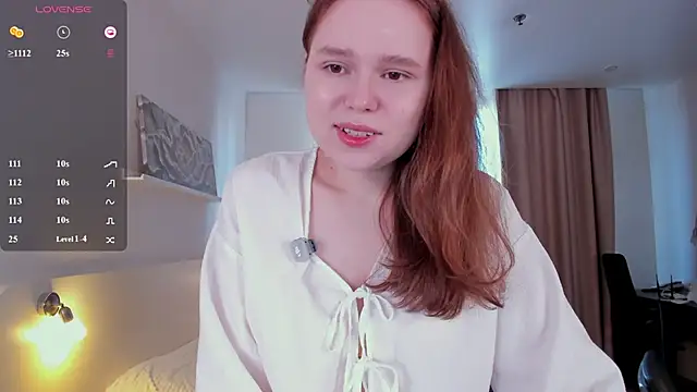 Snapshot of Teasemelisa chatting on 06.20.26 Teasemelisa online show from 06.20.26