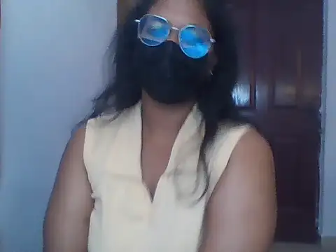 Snapshot of thea_rachel chatting on 06.06.26 thea rachel online show from 06.06.26