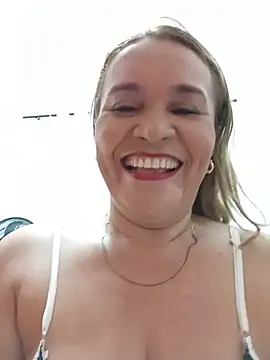 Snapshot of Sara_hilton02 chatting on 06.15.26 Sara hilton02 online show from 06.15.26