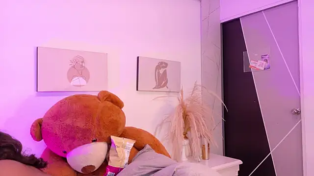 EmiilyLovex online show from 06.26.26