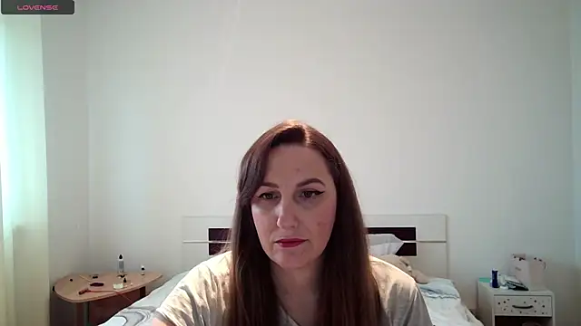 Snapshot of Yevgeshka-Milashka chatting on 12.25.24 Yevgeshka-Milashka online show from 12.25.24