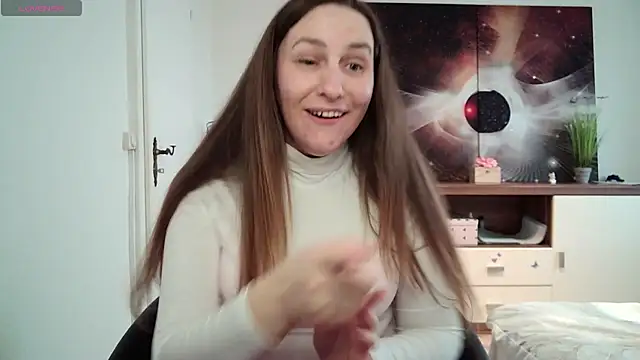 Snapshot of Yevgeshka-Milashka chatting on 02.21.25 Yevgeshka-Milashka online show from 02.21.25