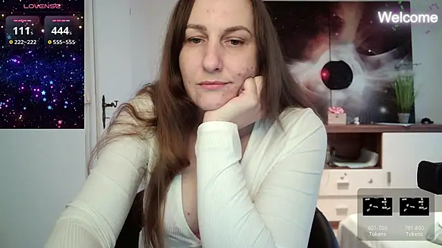 Snapshot of Yevgeshka-Milashka chatting on 02.26.25 Yevgeshka-Milashka online show from 02.26.25