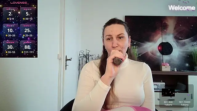 Snapshot of Yevgeshka-Milashka chatting on 03.01.25 Yevgeshka-Milashka online show from 03.01.25