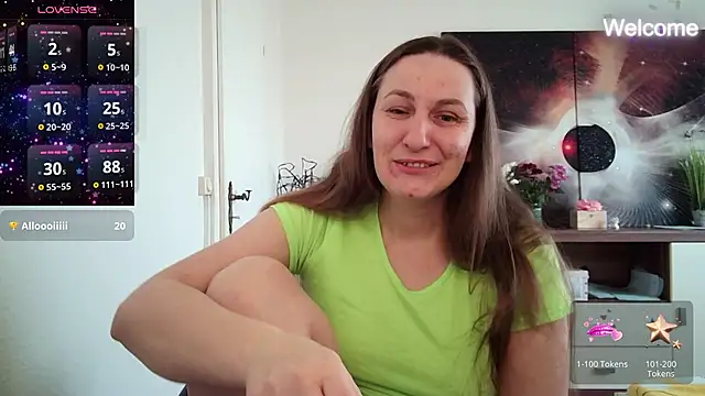 Snapshot of Yevgeshka-Milashka chatting on 03.09.25 Yevgeshka-Milashka online show from 03.09.25