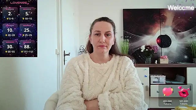 Snapshot of Yevgeshka-Milashka chatting on 03.13.25 Yevgeshka-Milashka online show from 03.13.25