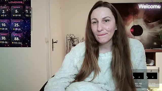 Snapshot of Yevgeshka-Milashka chatting on 03.22.25 Yevgeshka-Milashka online show from 03.22.25
