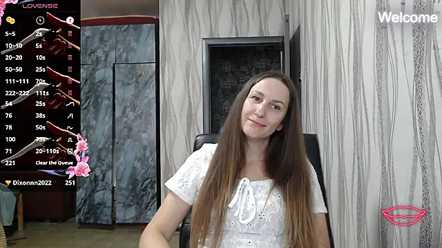 Snapshot of Yevgeshka-Milashka chatting on 09.13.25 Yevgeshka-Milashka online show from 09.13.25