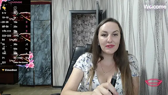 Snapshot of Yevgeshka-Milashka chatting on 09.25.25 Yevgeshka-Milashka online show from 09.25.25
