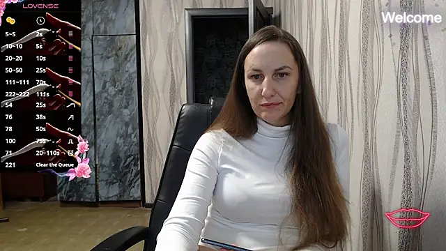 Snapshot of Yevgeshka-Milashka chatting on 10.01.25 Yevgeshka-Milashka online show from 10.01.25