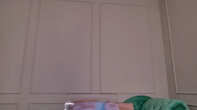 Snapshot of JulyEva chatting on 06.15.26 JulyEva online show from 06.15.26