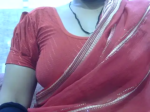 Snapshot of hey_darling_ chatting on 06.24.26 hey darling online show from 06.24.26