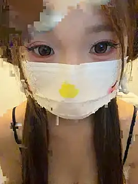 Snapshot of QIQI-QIQI-01 chatting on 06.16.26 QIQI-QIQI-01 online show from 06.16.26