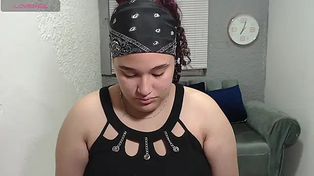 Snapshot of leilasosexy chatting on 06.24.26 leilasosexy online show from 06.24.26