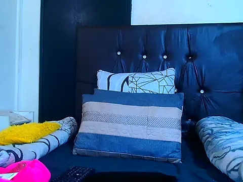 Snapshot of sexybitchh22 chatting on 06.30.26 sexybitchh22 online show from 06.30.26