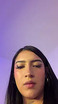 Snapshot of Nicolegh_ chatting on 06.23.26 Nicolegh online show from 06.23.26