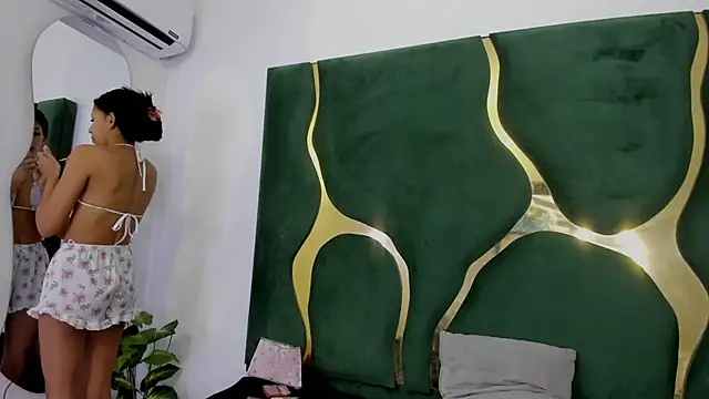 Mila petiteasm online show from 07.02.26