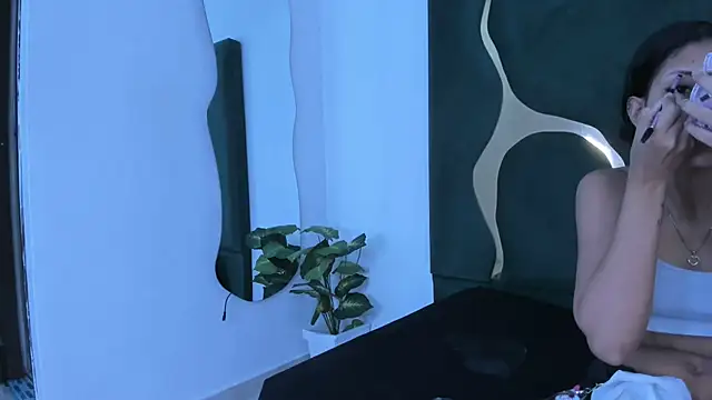 Mila petiteasm online show from 07.04.26