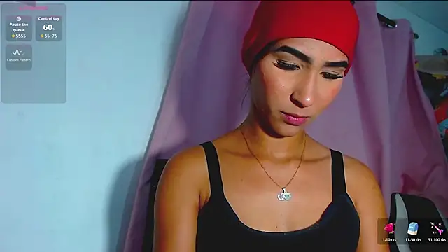Snapshot of Malikaa__ chatting on 06.14.26 Malikaa online show from 06.14.26