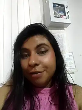Snapshot of DanniValencia chatting on 07.03.26 DanniValencia online show from 07.03.26