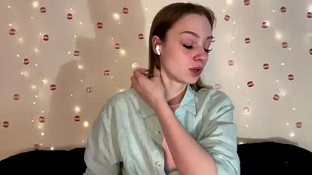 Snapshot of itskylieee chatting on 07.19.26 itskylieee online show from 07.19.26