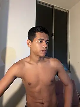 Andresfoxxxx online show from 06.04.26