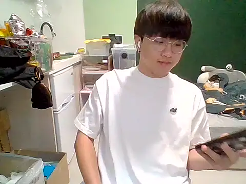Snapshot of Yang_571 chatting on 06.27.26 Yang 571 online show from 06.27.26
