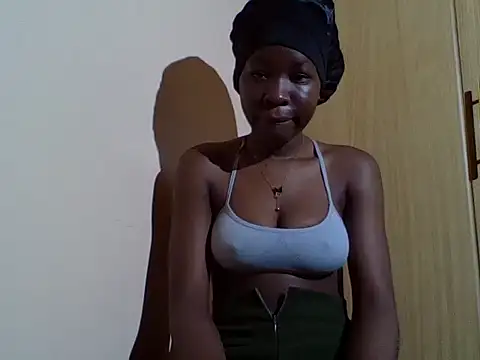 Snapshot of EbonyJuly chatting on 06.24.26 EbonyJuly online show from 06.24.26