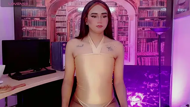 Snapshot of Kimberly_Lopez chatting on 06.18.26 Kimberly Lopez online show from 06.18.26