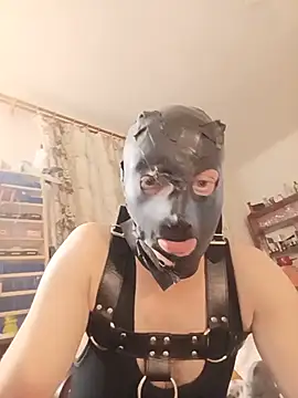 Snapshot of RubberFetischem chatting on 08.04.26 RubberFetischem online show from 08.04.26