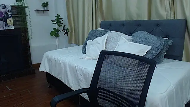 Khalia  online show from 06.20.26