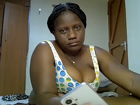Snapshot of biganni_ chatting on 06.24.26 biganni online show from 06.24.26