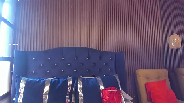 Chloe Belll online show from 06.30.26