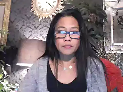 Hornygirltheone online show from 02.04.25