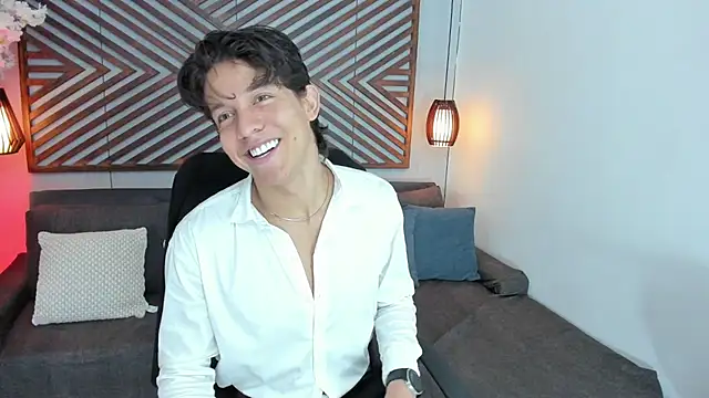 Snapshot of LevinFox chatting on 07.18.26 LevinFox online show from 07.18.26