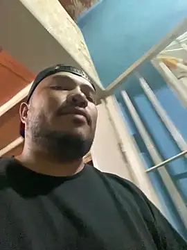 Snapshot of thecammen chatting on 06.18.26 thecammen online show from 06.18.26