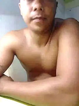 Snapshot of elmorenito0511 chatting on 06.05.26 elmorenito0511 online show from 06.05.26